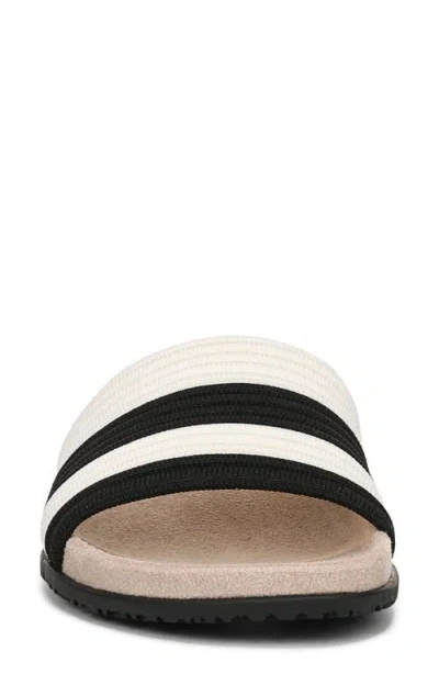 Vionic Evie Slide Sandal In Black
