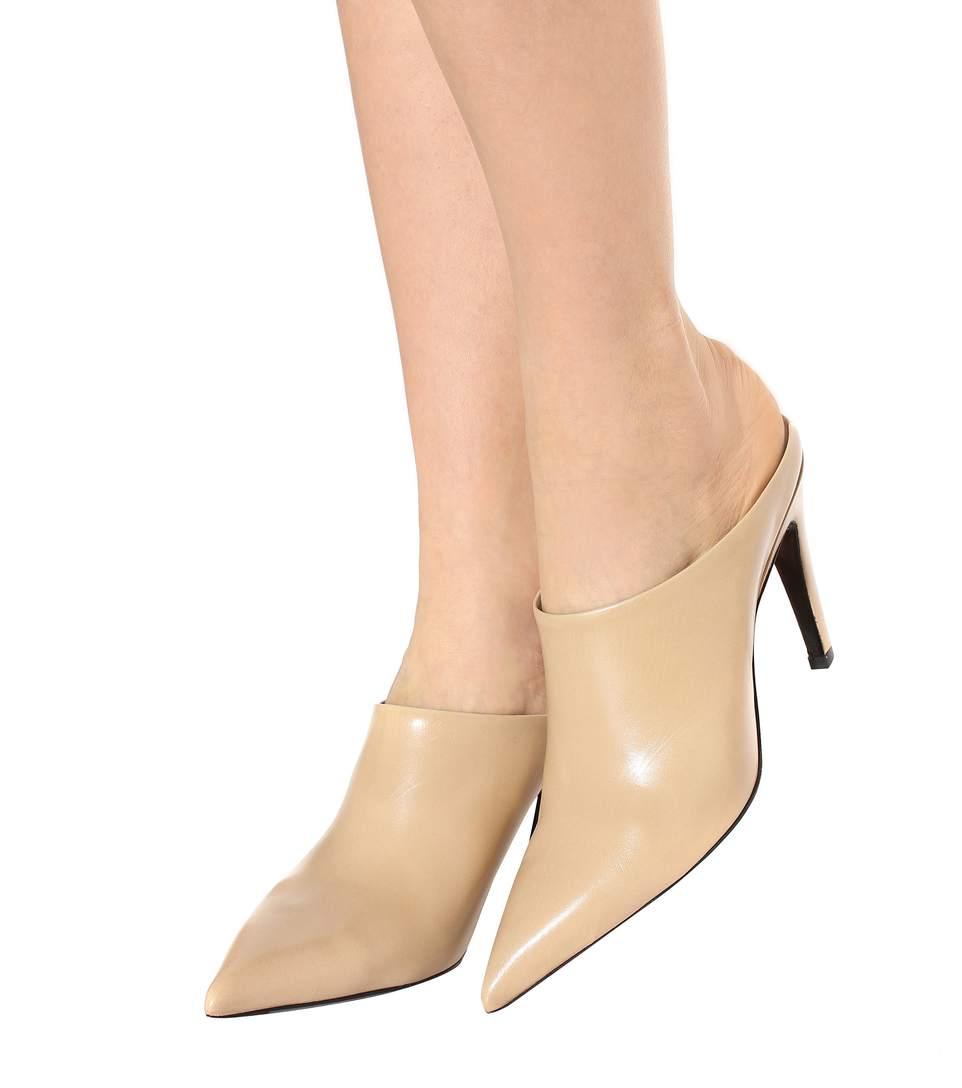 balenciaga pointy shoes