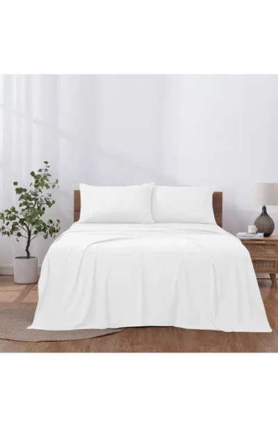 Modern Threads Solid 4-piece Microfiber Sheet Set In White