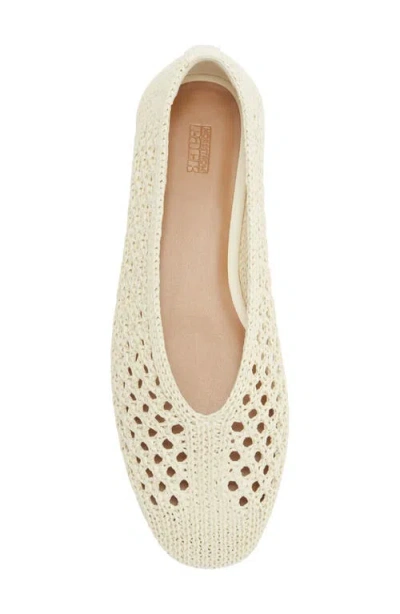Nordstrom Rack Monroe Weave Flat In Neutral