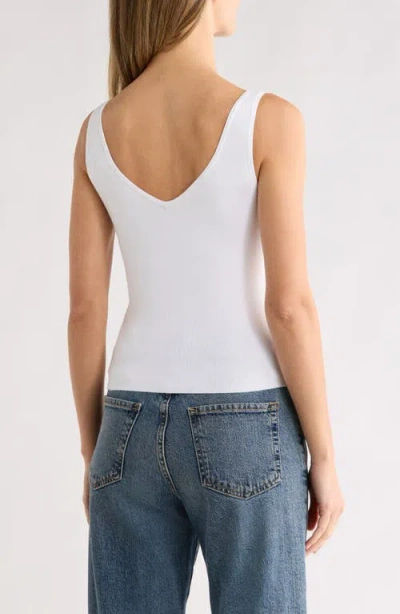 Leith Reversible Compact Tank In White