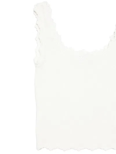 Low Classic Scalloped-trim Sleeveless Top In Pattern