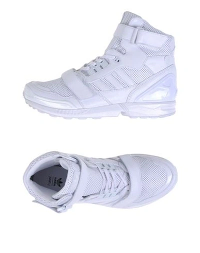 Juunj Sneakers In White