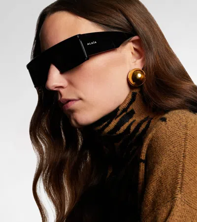 Alaïa Rectangular Frame Dark Lenses Sunglasses Design In Metallic