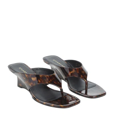Stuart Weitzman 50mm Vinnie Printed Patent Leather Thong Sandals In Brown