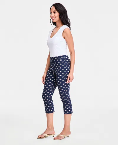 Jm Collection Womens Printed Pull On Capri Pants Macys Exclusive In Blue