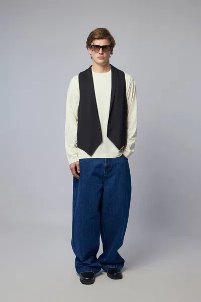 Adnym Buria Ls Tee In Black