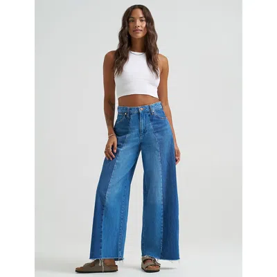 Wrangler Cowboy Frayed High Waist Barrel Jeans In Blue