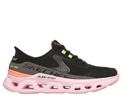 Skechers Glide Step Altus Trainers In Black