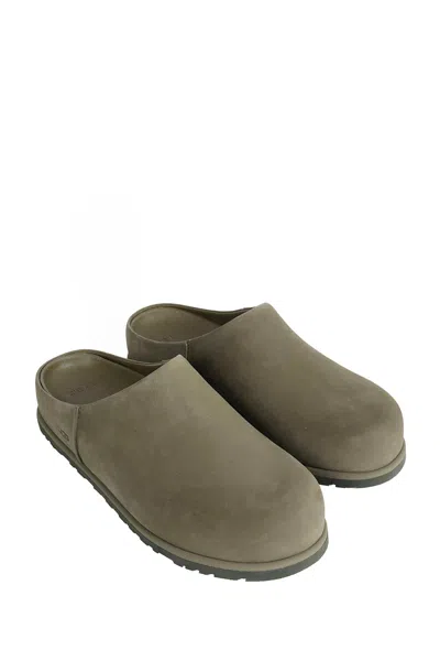 Ugg ® Men's Otzo Clog Nubuck Shoes In Burnt Olive In Green