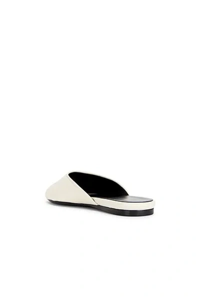 Jude Date Flat In White
