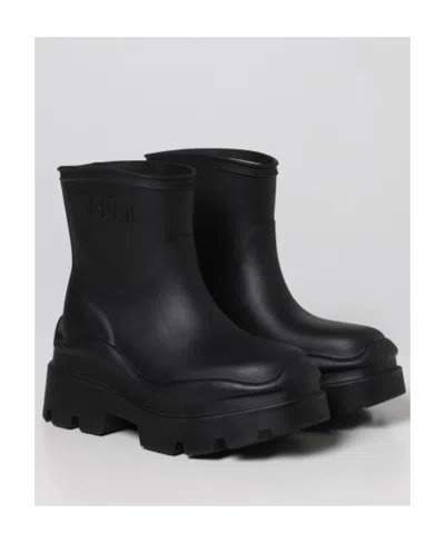 Msgm Logo-embossed Round-toe Ankle Boots In Black