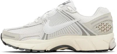 Nike Air Zoom Vomero 5 Sneakers In White And Gray In White