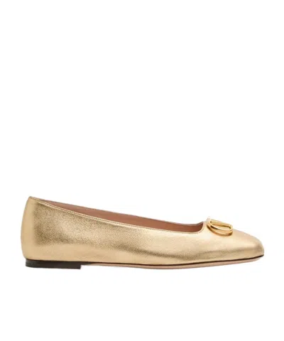 Valentino Garavani Vlogo Signature Ballerinas In Laminated Nappa Leather In Gold