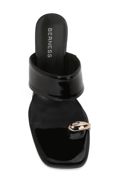 Berness Catha Toe Loop Sandal In Black
