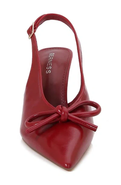 Berness Edda Pointed Toe Slingback Pump In Red