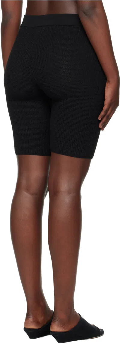 Essentials Soft Rib Biker Short In Black