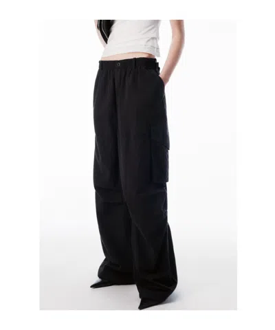 Alexander Wang Elastic Mid-rise Cargo Pants In Black