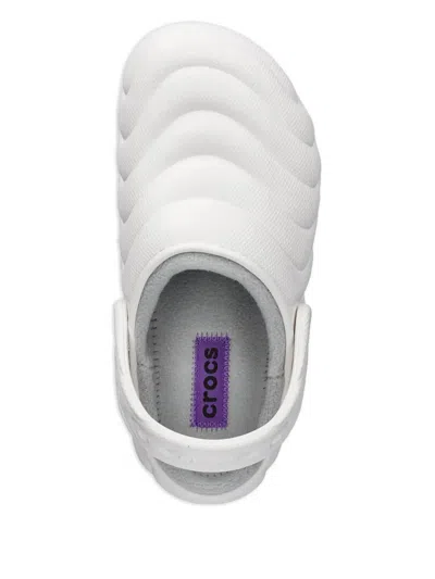 Crocs Textured Design Slides In White