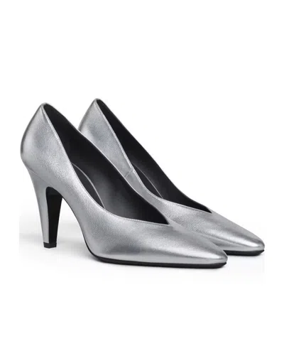 Alaïa Cone Pumps In Laminated Leather In Silver