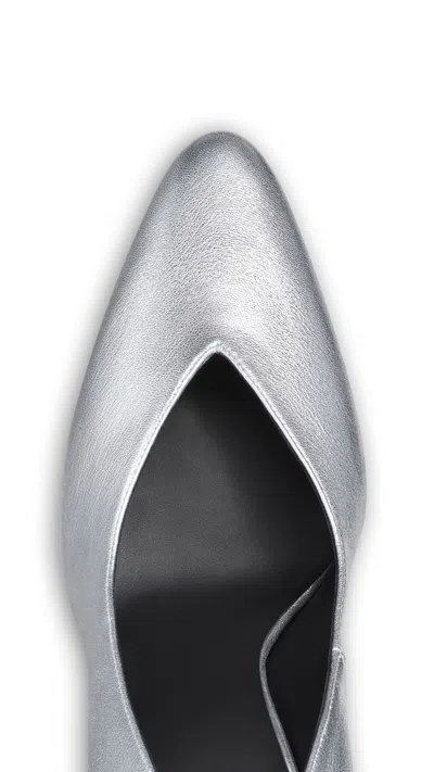 Alaïa Cone Pumps In Laminated Leather In Silver