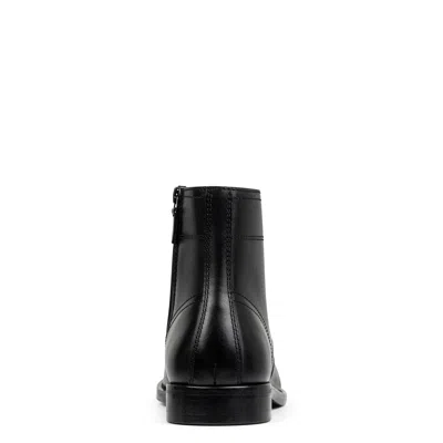 Donald Pliner Men Pete Black Boot In Black