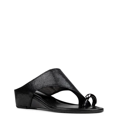 Donald Pliner Vesna Toe Loop Wedge Sandal In Black