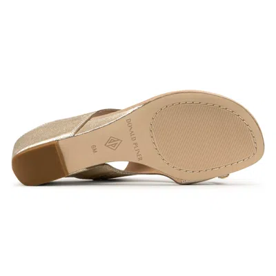 Donald Pliner Vesna Toe Loop Wedge Sandal In Platino