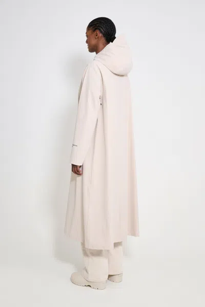 Stutterheim Mosebacke Long Patch Raincoat Light Sand In Neutral