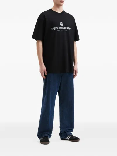 Fingercroxx Logo T-shirt In Black