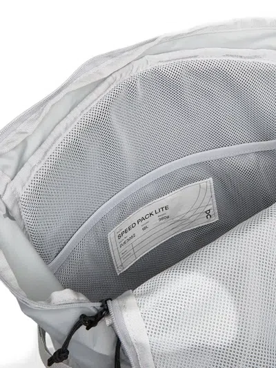 On Speed Pack 18l Lite Zip Mesh-back Backpack In Gray