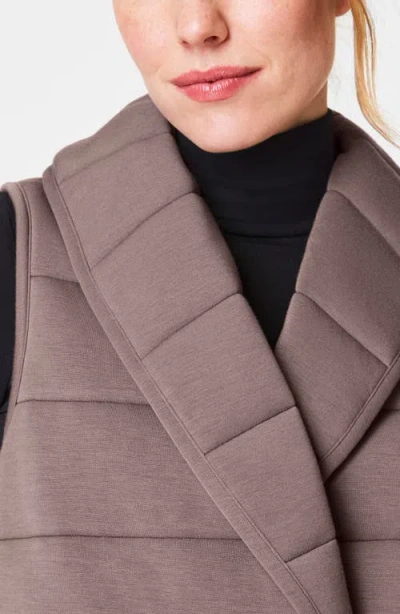 Spanx ® Puffssentials Vest In Brown