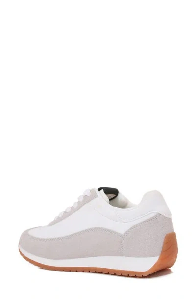 Berness Simone Sneaker In White