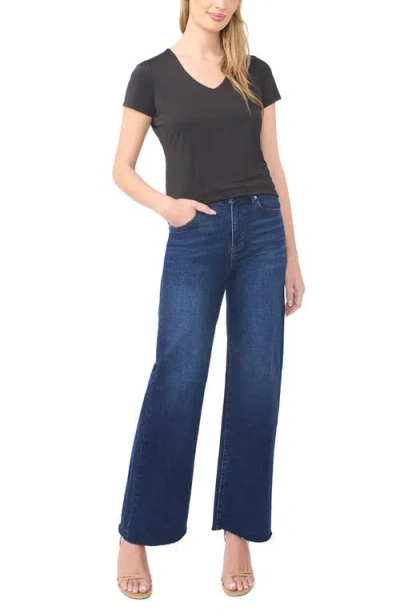 Halogenr Halogen(r) V-neck Compression T-shirt In Black