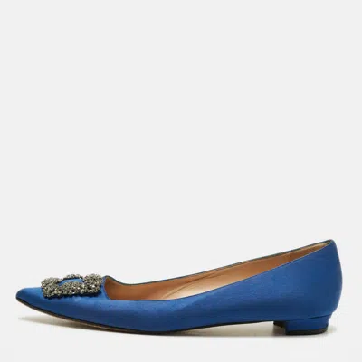 Manolo Blahnik Hangisi Crystal-embellished Satin Point-toe Flats In Blue