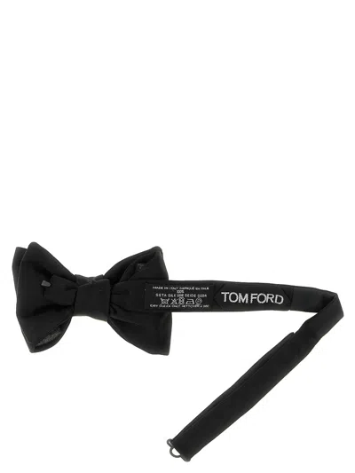 Tom Ford Silk Bow Tie In Pattern