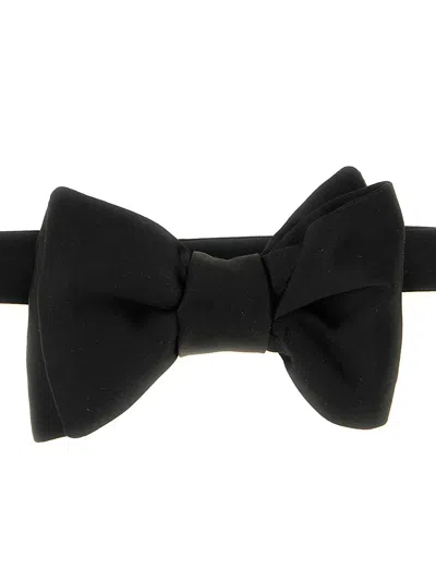 Tom Ford Silk Bow Tie In Pattern