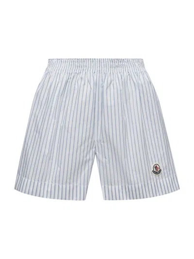 Moncler Short Rayé In Blue