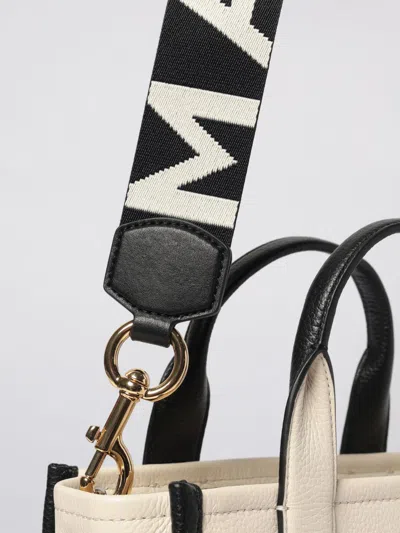 Marc Jacobs Logoed Shoulder Strap In Black