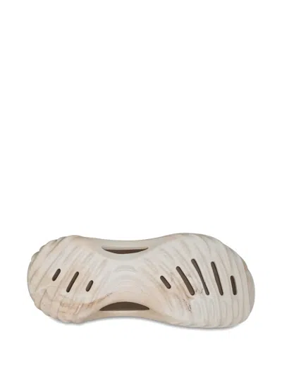 Crocs Echo Wave Mules In Neutral