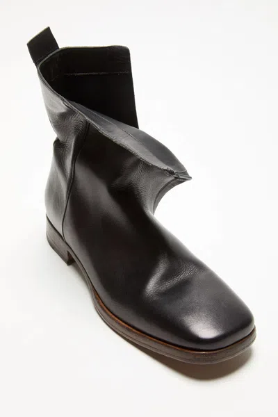 Acne Studios Square-toe Leather Boots In Black