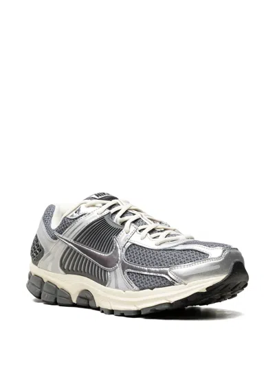 Nike Zoom Vomero 5 Sneakers In Gray