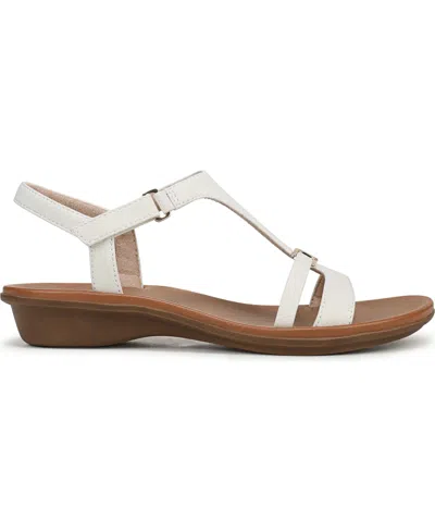 Naturalizer Sofia In White