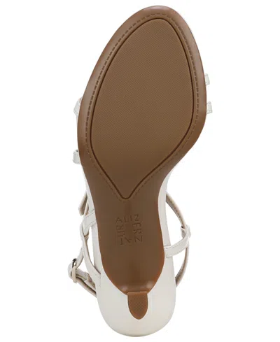 Naturalizer Wide Width Porter Sandal In White