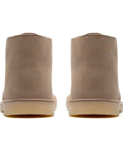 Clarks Wide Width Shepton Chukka Boot In Neutral