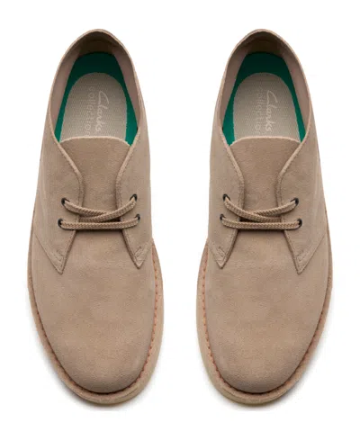 Clarks Wide Width Shepton Chukka Boot In Neutral