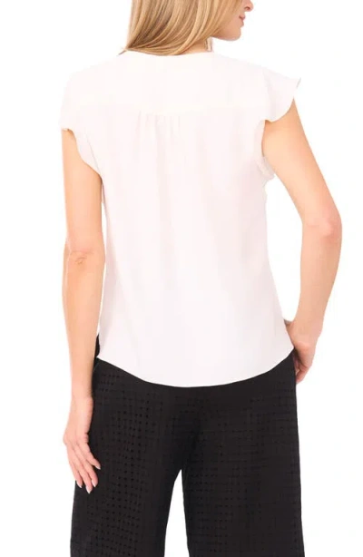 Halogenr Halogen(r) Flutter Sleeve Top In White