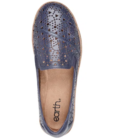 Earth Tomlyn Slipon In Blue