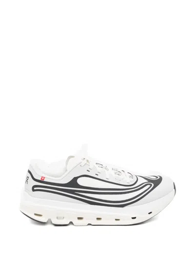 On Cloudflow 5 Ad In White