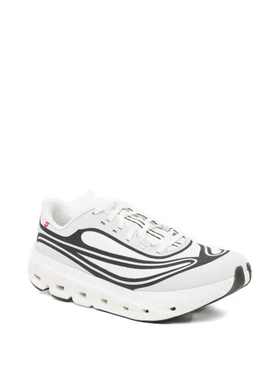 On Cloudflow 5 Ad In White